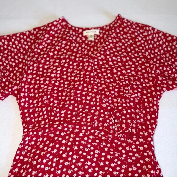 Monteau Red Faux Wrap Mini Dress with White Floral Print - Picture 11 of 14